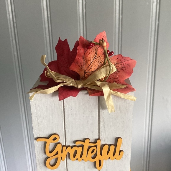 NWT-Stunning Grateful Thankful Blessed Triple Stacked Wooden Box Pumpkin Sign 🍁 - Picture 5 of 17